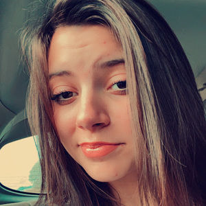 Meet your Posher, Leah